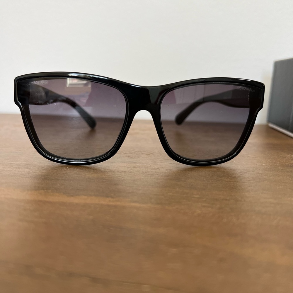 CHANEL SUNGLASSES. As is. Used gently. Purchased at Nordstrom. Comes w/box&case